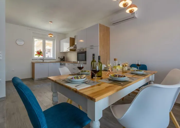 Gold Sea Apartament